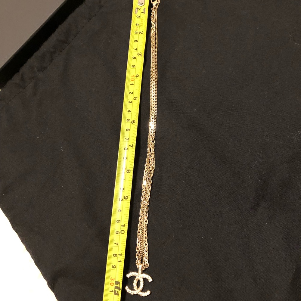 Chanel Necklace (Free Dior lip glow) - Picture 4 of 16